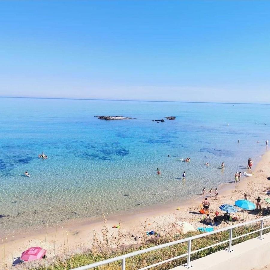 Casa Vacanze Il Grecale-A Pochi Passi Dal Mare Apartment Castelsardo Exterior foto