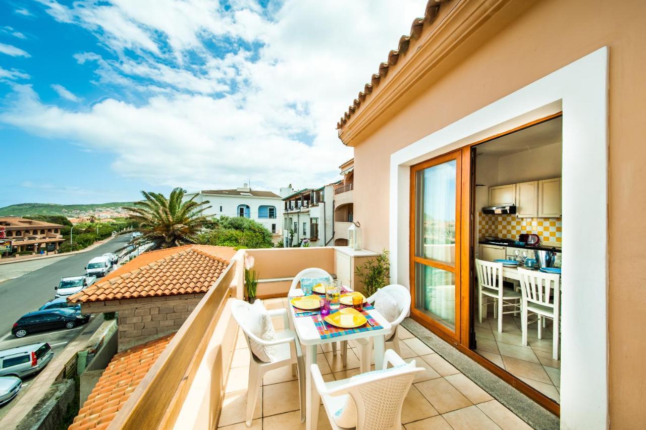 Casa Vacanze Il Grecale-A Pochi Passi Dal Mare Apartment Castelsardo Exterior foto